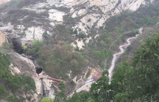 对小学体育课组织教学的初步探索